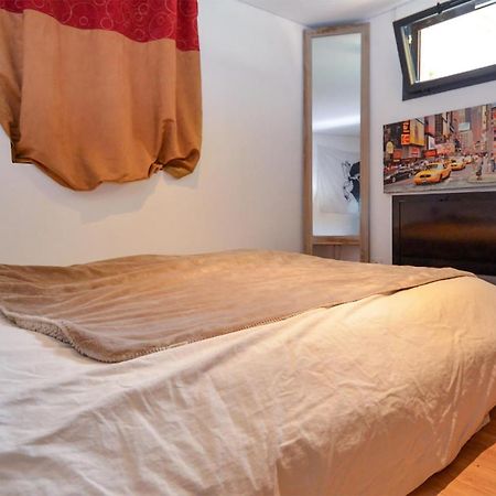 Awesome Apartment In Pujaut With Swimming Pool Bagian luar foto