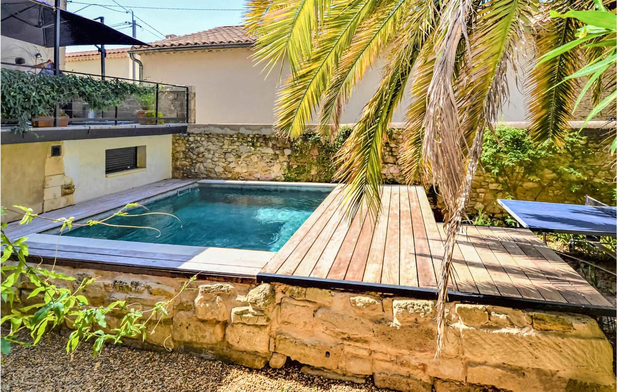 Awesome Apartment In Pujaut With Swimming Pool Bagian luar foto